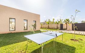 Luxury Stylish 3Suits Villa
